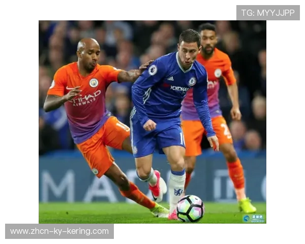 切尔西贝利斯后点补射完成完美团队配合 切尔西贝利斯后点补射完成完美团队配合